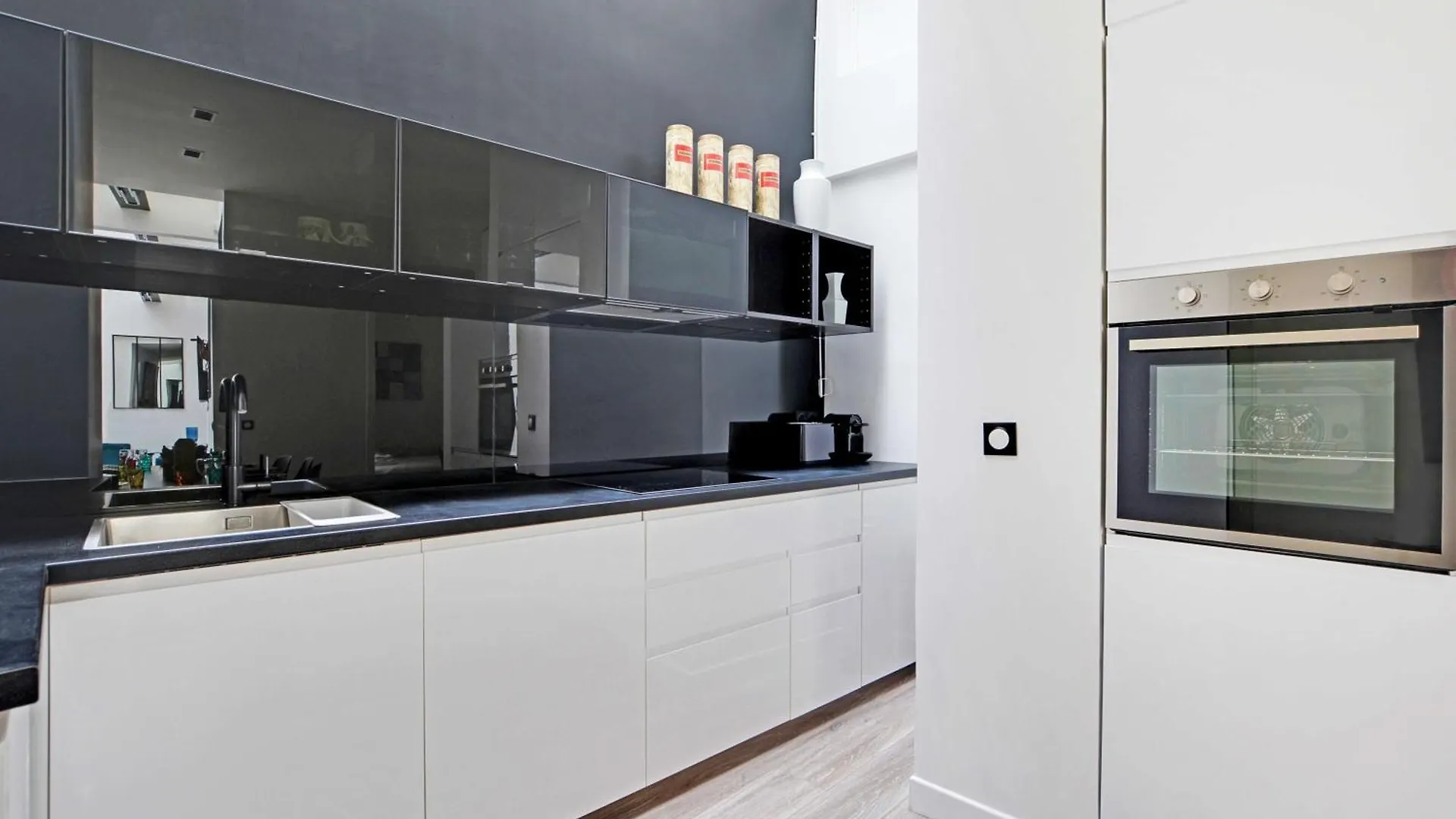 Apartment Superb With Hammam -4br-12p- Bastille